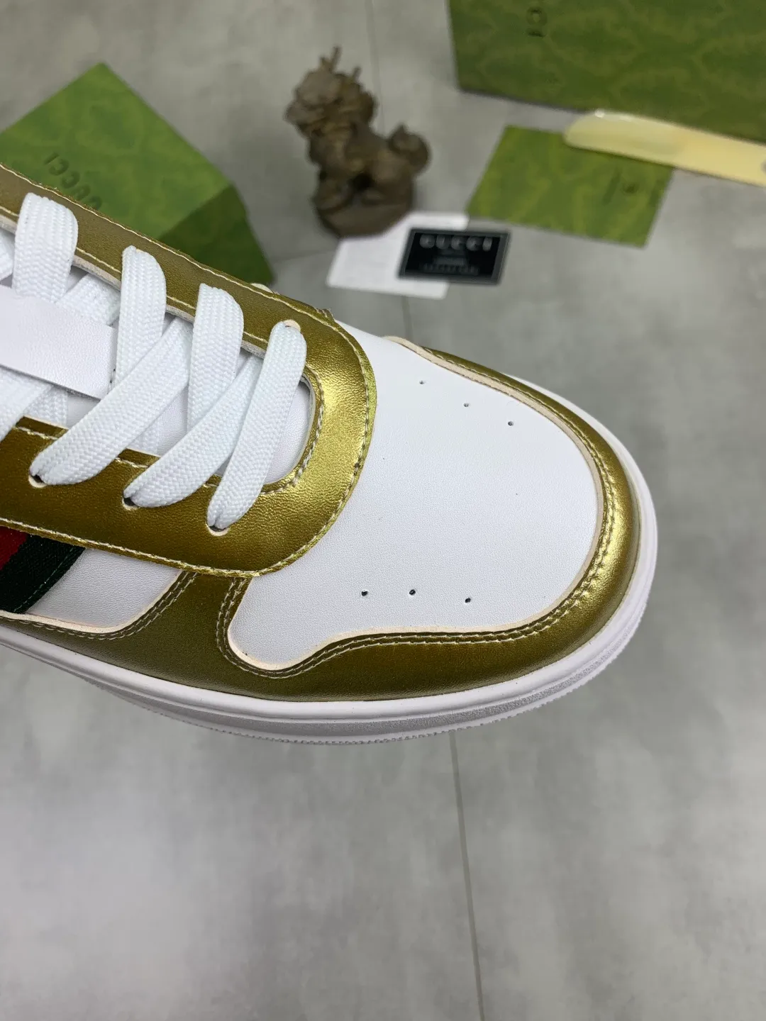 Men's shoes 💰P400💰【New model】 🆘 The latest model from Gucci official website 🎁 Classic casual and fashionable men's shoes 👟 Hot model 💥 Simple and elegant style, exclusive for trendy men. Unique latest brand elements from the official website 👑 Original Gucci decoration, fashionable and generous, made of original soft calfskin fabric ➕ Comfortable soft pigskin lining ✅Wear-resistant rubber outsole specified on the official website_Full elasticity, classic model taken in real life🎬Color: 5️⃣colors available😍Number: 38-44 (45 46 customized)